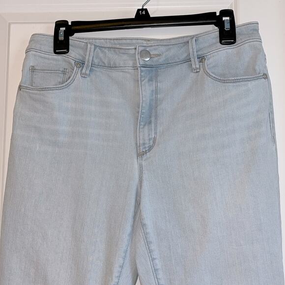 LOFT Raw Hem Curvy Skinny Ankle Jeans - Picture 2 of 10